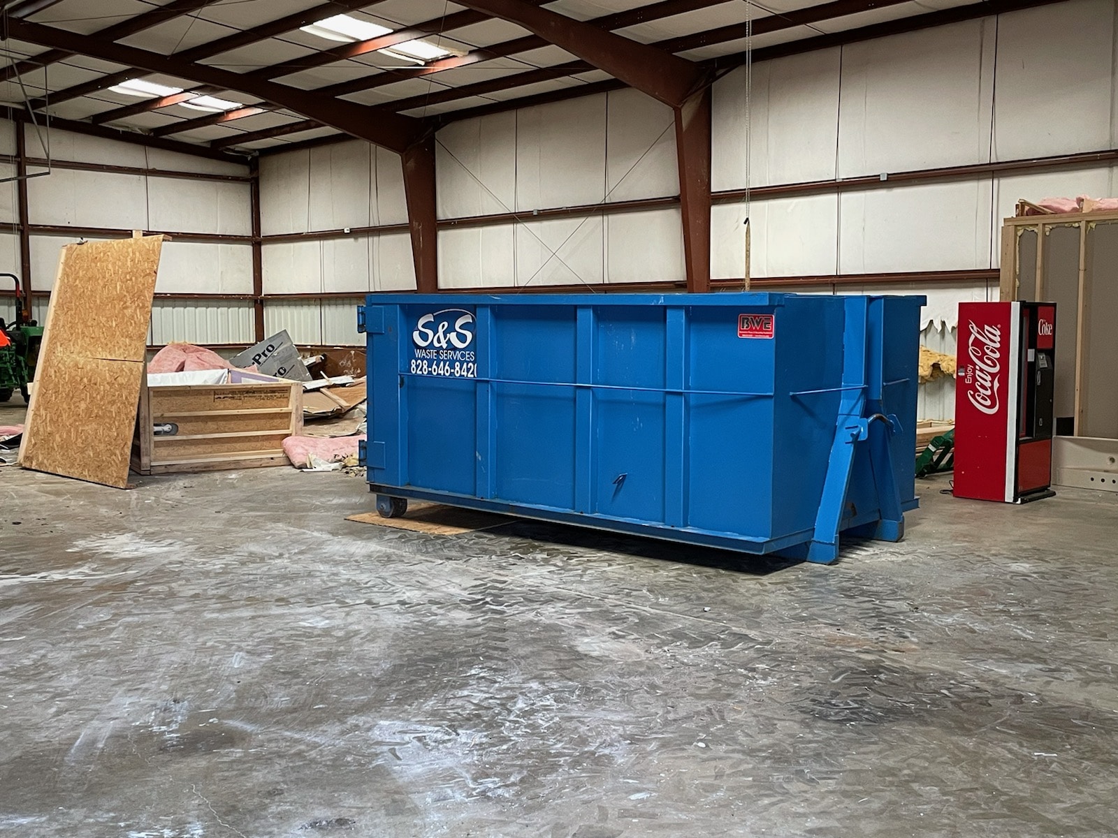 Roll Off Dumpster Rental For Commercial Use